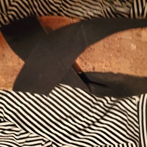 Wedge heeled sandals cato size 11 black